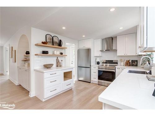 44 Wilmot Trail, Newcastle, ON - Indoor Photo Showing Kitchen