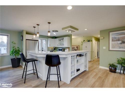 61 Woodland Drive N, Bracebridge, ON - Indoor Photo Showing Kitchen With Upgraded Kitchen