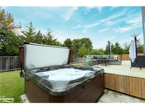 9840 Beachwood Road, Collingwood, ON - Outdoor