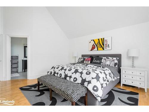 3 Burnside Court, Collingwood, ON - Indoor Photo Showing Bedroom