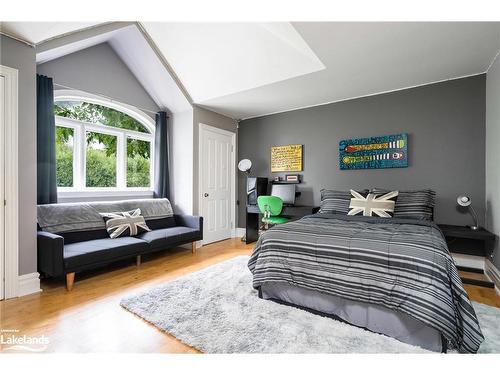 3 Burnside Court, Collingwood, ON - Indoor Photo Showing Bedroom