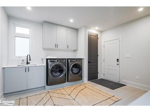 132 Dorothy Drive, The Blue Mountains, ON - Indoor Photo Showing Laundry Room