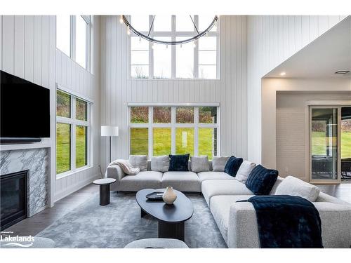 132 Dorothy Drive, The Blue Mountains, ON - Indoor Photo Showing Living Room With Fireplace