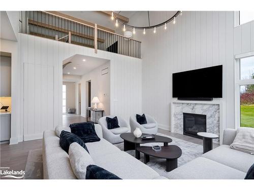 132 Dorothy Drive, The Blue Mountains, ON - Indoor Photo Showing Living Room With Fireplace