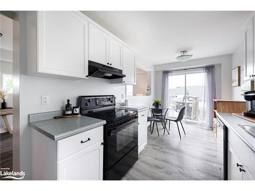 73 Biscayne Crescent, Orangeville, ON - Indoor Photo Showing Kitchen