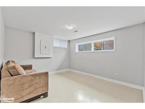 807 Birchwood Drive, Midland, ON - Indoor Photo Showing Other Room