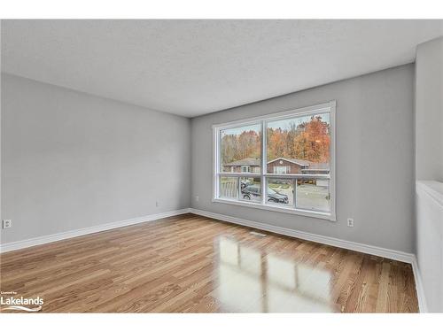 807 Birchwood Drive, Midland, ON - Indoor