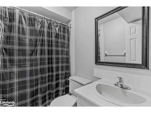 807 Birchwood Drive, Midland, ON - Indoor Photo Showing Bathroom