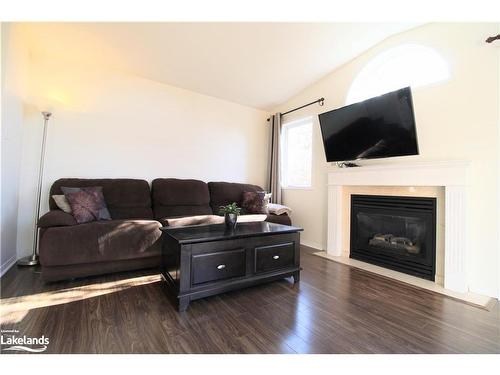 169 Taylor Drive, Barrie, ON - Indoor Photo Showing Living Room With Fireplace