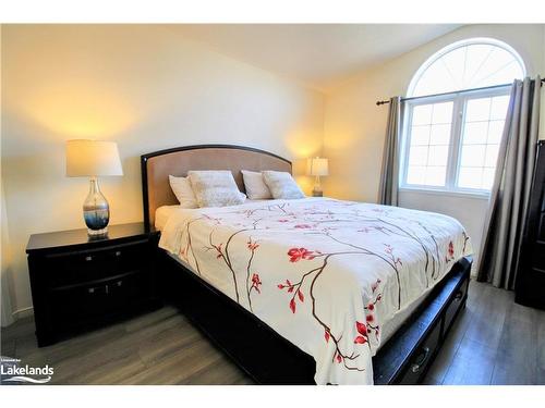 169 Taylor Drive, Barrie, ON - Indoor Photo Showing Bedroom