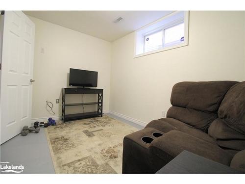 169 Taylor Drive, Barrie, ON - Indoor