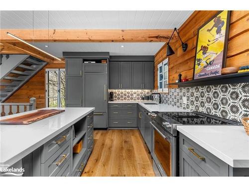 51 South Road, Glen Huron, ON - Indoor Photo Showing Kitchen With Upgraded Kitchen