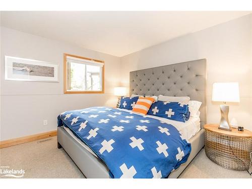 156 Chamonix Crescent, The Blue Mountains, ON - Indoor Photo Showing Bedroom