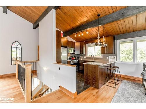 156 Chamonix Crescent, The Blue Mountains, ON - Indoor Photo Showing Kitchen