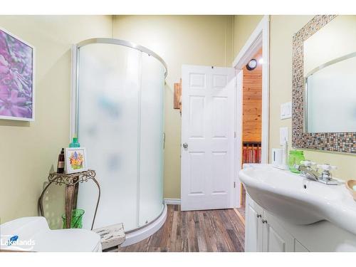 15-16-93 Rye Road, South River, ON - Indoor Photo Showing Bathroom