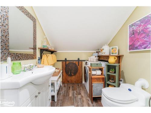 15-16-93 Rye Road, South River, ON - Indoor Photo Showing Bathroom