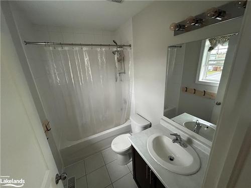 54 Little Ryans Way, Bracebridge, ON - Indoor Photo Showing Bathroom