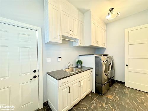 319 Henderson Road, Burlington, ON - Indoor Photo Showing Laundry Room