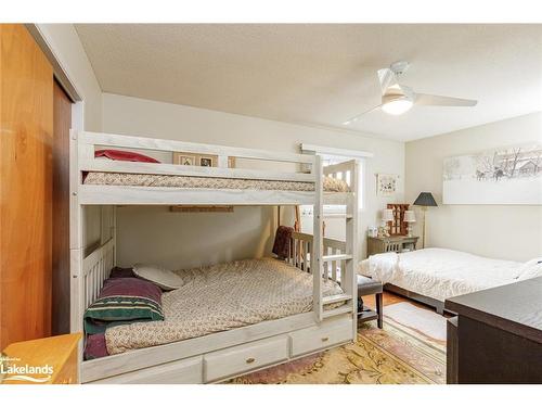 209548 Highway 26, The Blue Mountains, ON - Indoor Photo Showing Bedroom