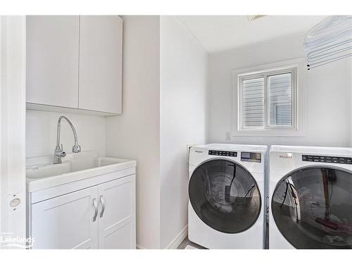 26 Highlands Crescent, Collingwood, ON - Indoor Photo Showing Laundry Room