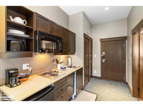 106-190 Jozo Weider Boulevard, The Blue Mountains, ON - Indoor Photo Showing Kitchen