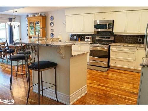 111 Ellen Lane, Collingwood, ON - Indoor Photo Showing Kitchen