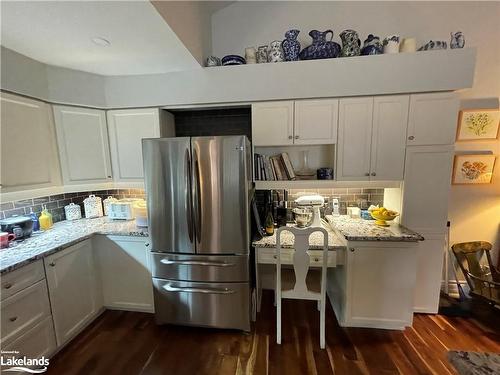 111 Ellen Lane, Collingwood, ON - Indoor Photo Showing Kitchen