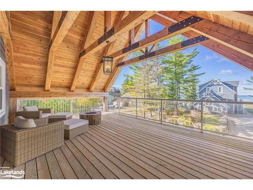 395 Eastdale Drive, Wasaga Beach, ON - Outdoor With Deck Patio Veranda With Exterior