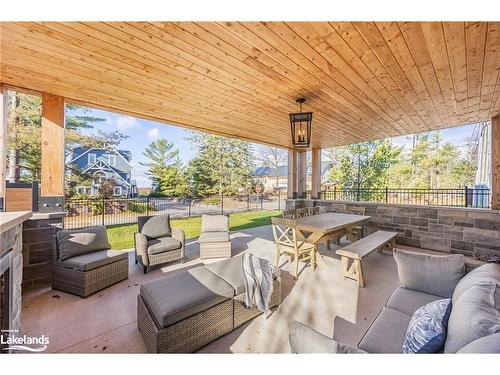 395 Eastdale Drive, Wasaga Beach, ON - Outdoor With Deck Patio Veranda With Exterior