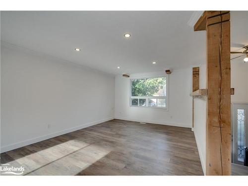 151 Pratt Crescent, Gravenhurst, ON - Indoor Photo Showing Other Room