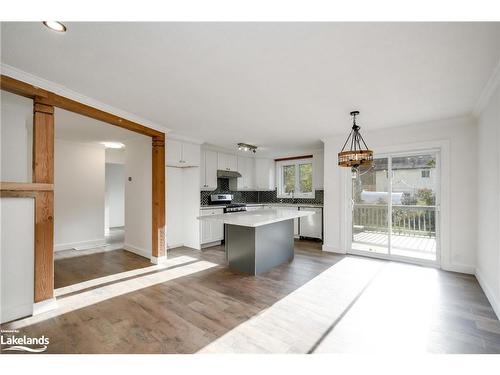 151 Pratt Crescent, Gravenhurst, ON - Indoor Photo Showing Kitchen