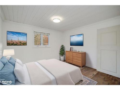 151 Pratt Crescent, Gravenhurst, ON - Indoor Photo Showing Bedroom