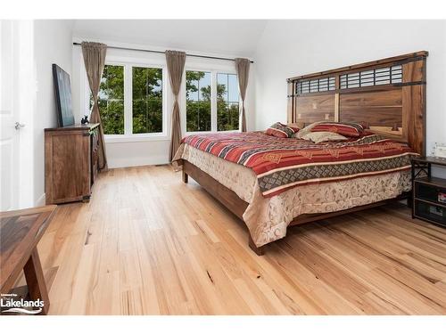 364 Yellow Birch Crescent, The Blue Mountains, ON - Indoor Photo Showing Bedroom