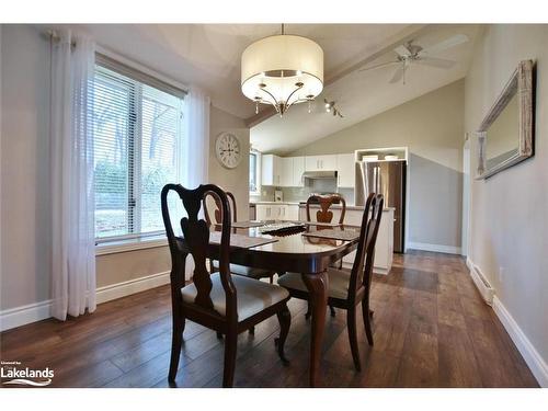 39 Trillium Court, Wasaga Beach, ON - Indoor Photo Showing Dining Room