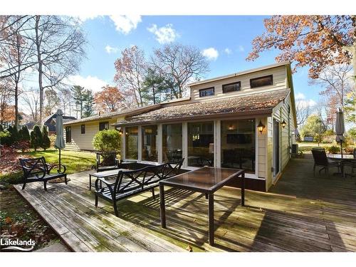 39 Trillium Court, Wasaga Beach, ON - Outdoor With Deck Patio Veranda