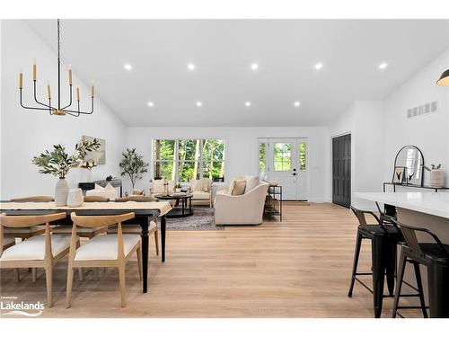 710 Domtar Road, Utterson, ON - Indoor Photo Showing Dining Room