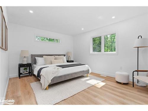 710 Domtar Road, Utterson, ON - Indoor Photo Showing Bedroom