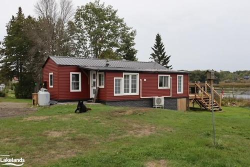 5 Holland Avenue, Byng Inlet, ON - Outdoor