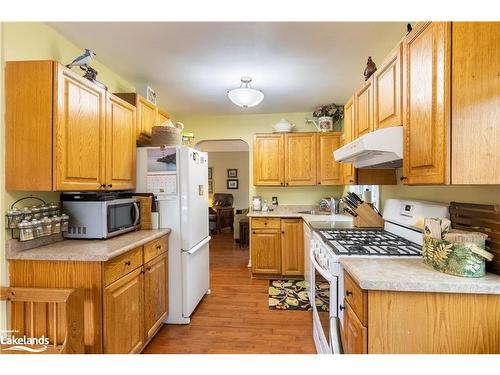 80 Invergordon Avenue, Minden, ON - Indoor Photo Showing Kitchen