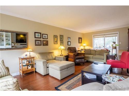 80 Invergordon Avenue, Minden, ON - Indoor Photo Showing Living Room