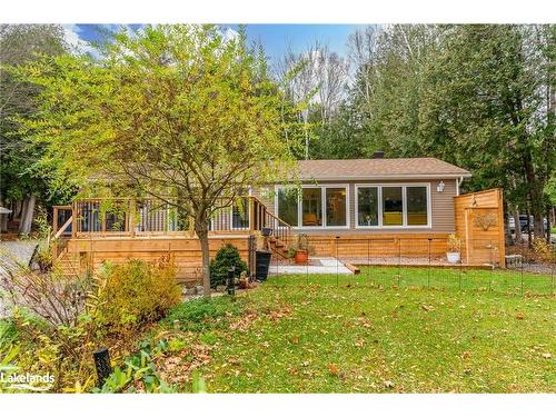 1086 Providence Drive, Algonquin Highlands, ON - Outdoor