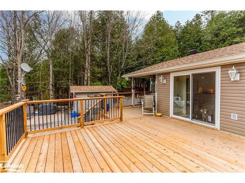 1086 Providence Drive, Algonquin Highlands, ON - Outdoor With Deck Patio Veranda With Exterior