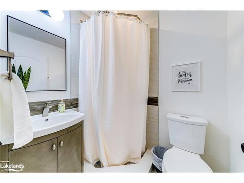 2C-194 River Road E, Wasaga Beach, ON - Indoor Photo Showing Bathroom