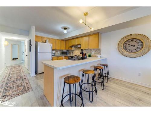 2C-194 River Road E, Wasaga Beach, ON - Indoor Photo Showing Kitchen