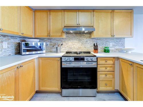 2C-194 River Road E, Wasaga Beach, ON - Indoor Photo Showing Kitchen