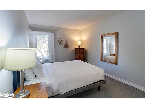 107-169 Jozo Weider Boulevard, The Blue Mountains, ON - Indoor Photo Showing Bedroom