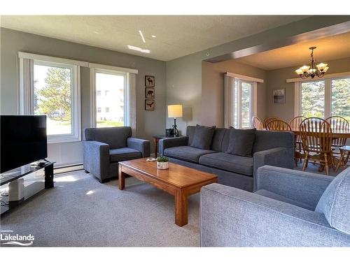 107-169 Jozo Weider Boulevard, The Blue Mountains, ON - Indoor Photo Showing Living Room