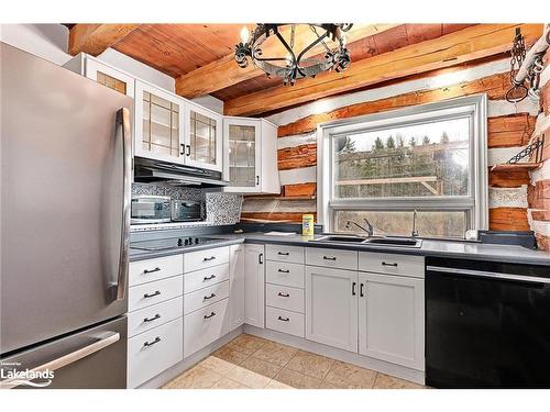 598519 Concession Road 2 N, Meaford Municipality, ON - Indoor Photo Showing Kitchen