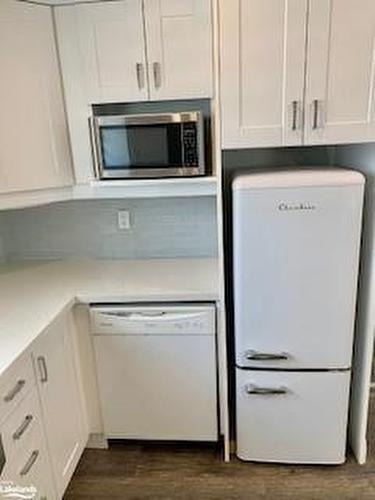 214 Eliza Street, Stayner, ON - Indoor Photo Showing Kitchen