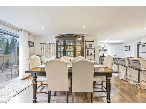 9 Evans Drive, Tiny, ON - Indoor Photo Showing Dining Room